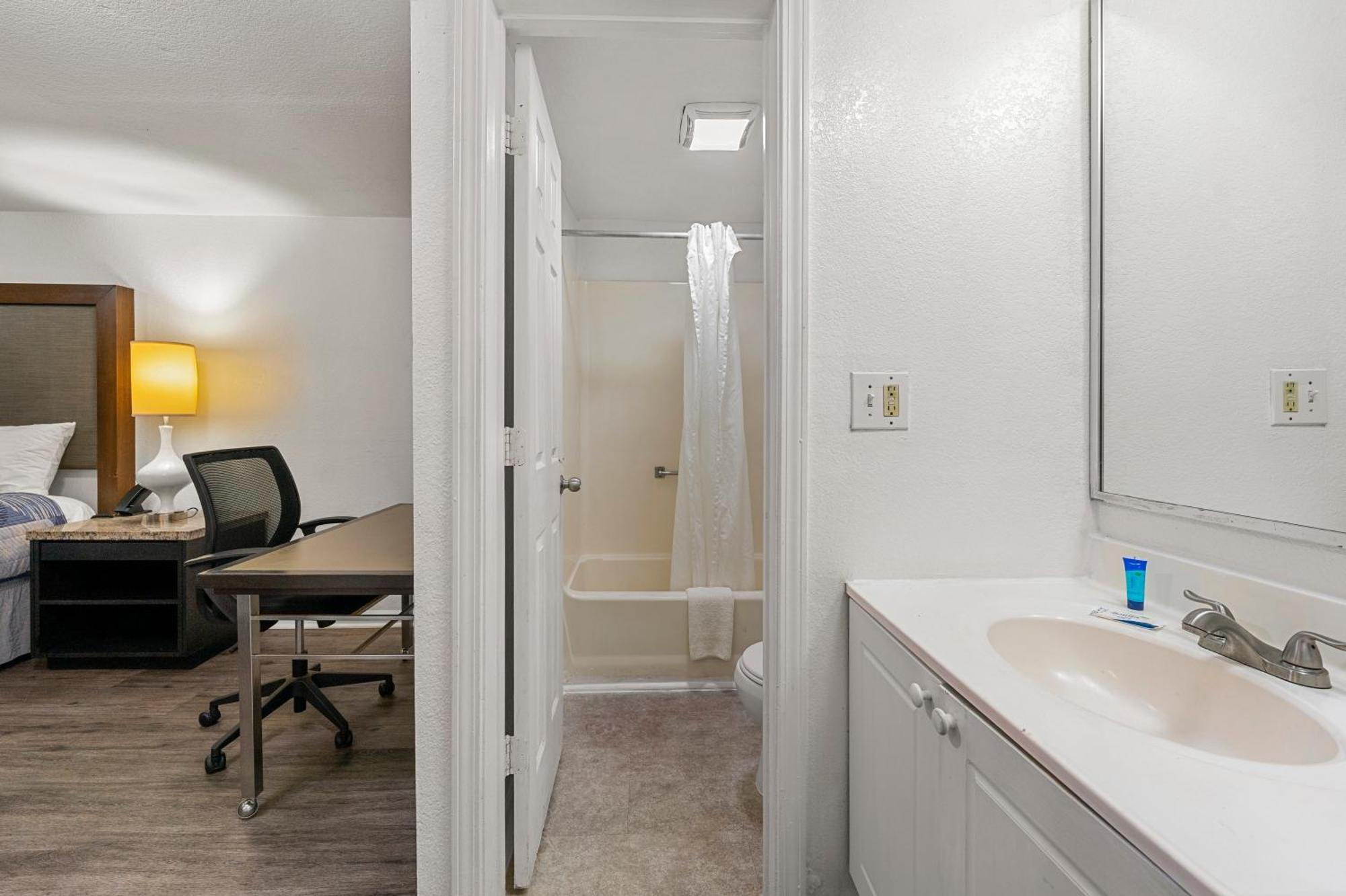 Extended Stay Studios Montgomery Exterior photo