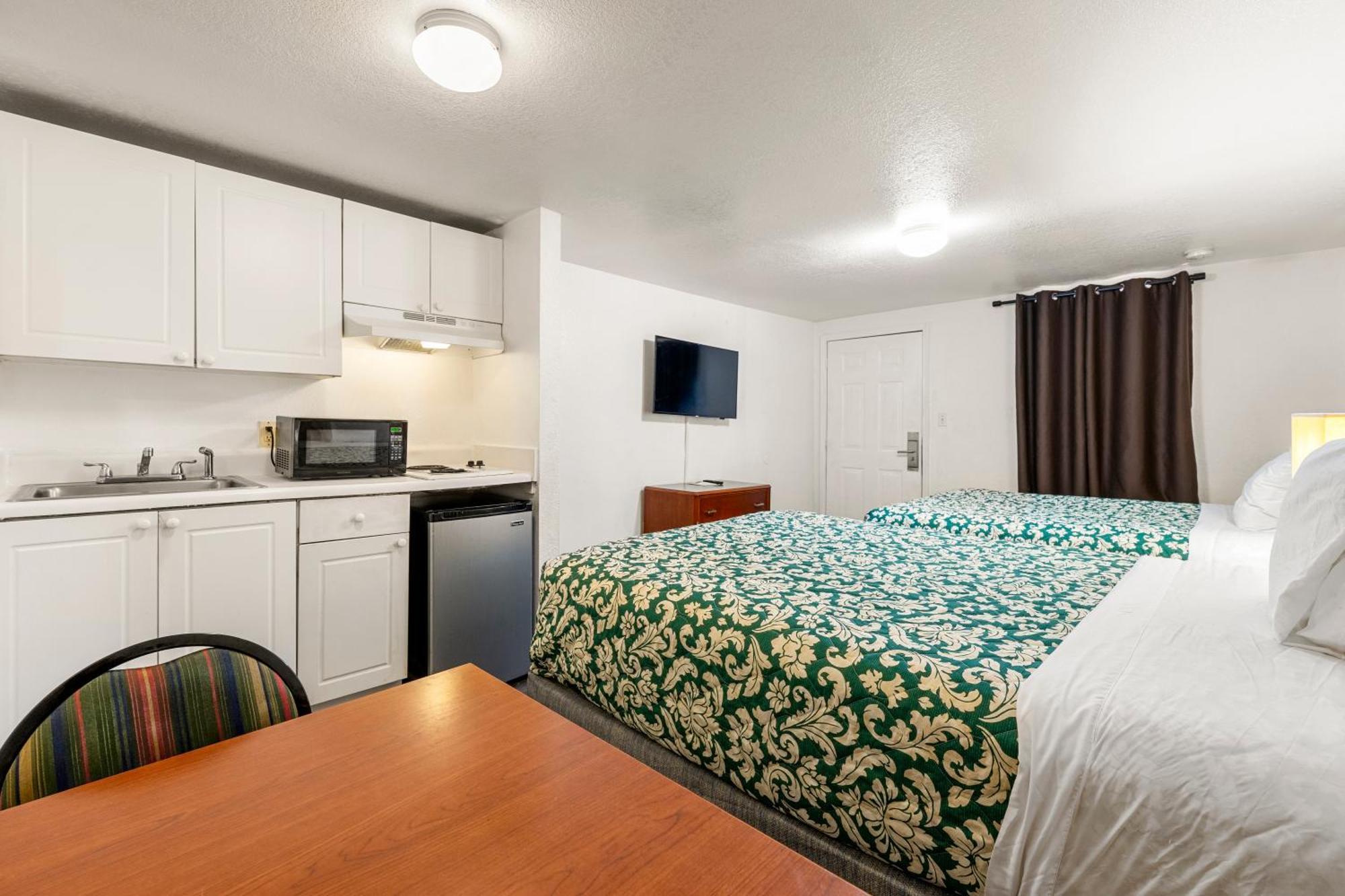 Extended Stay Studios Montgomery Exterior photo